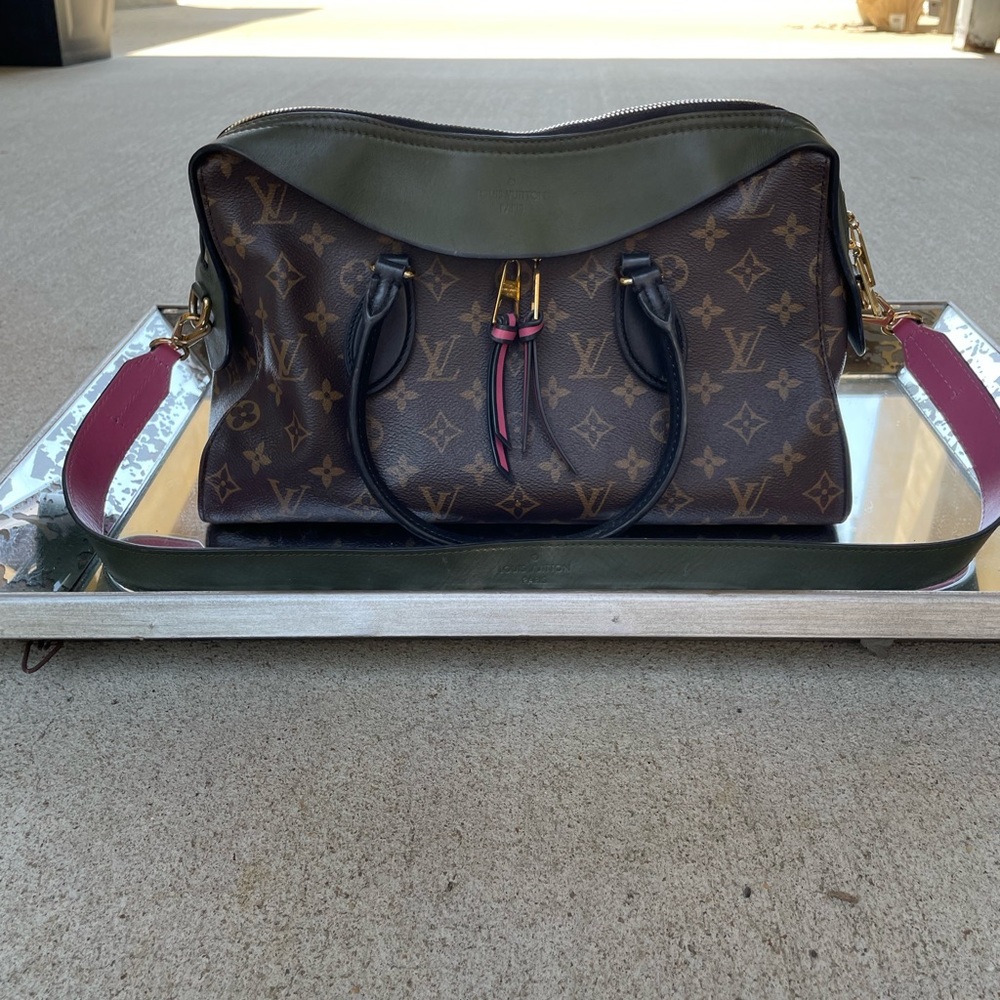 Louis VUITTON
